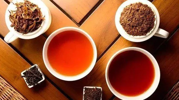 cropped Sri Lanka is famous for its unique Ceylon tea