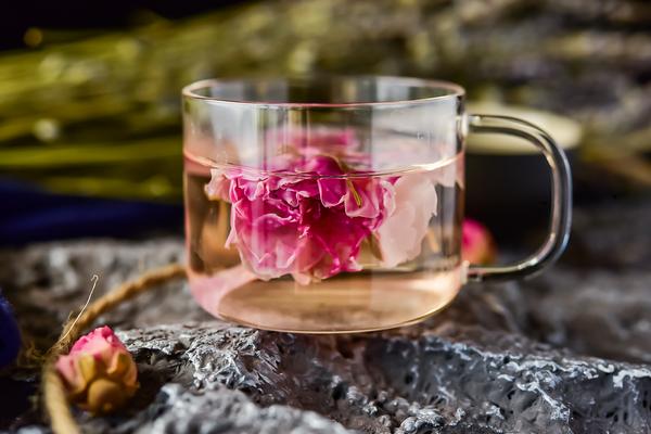 There are many benefits of rose tea for the human body