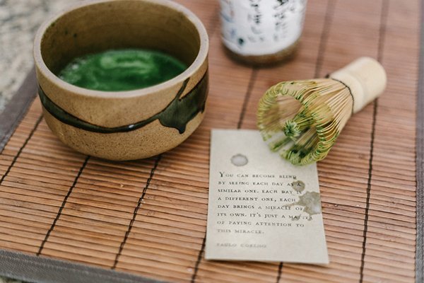 Green tea keeps a lot of natural ingredients of tea leaves