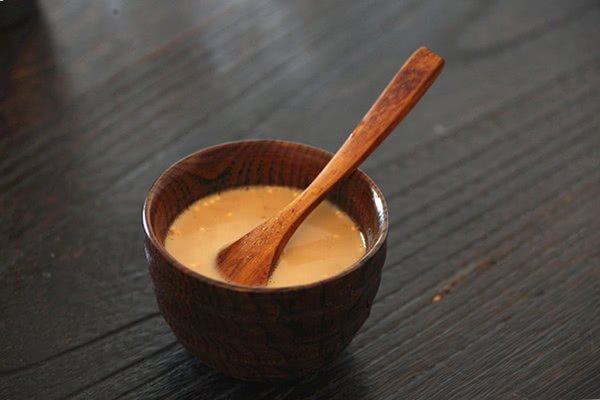 Enjoy the fragrant Mongolian milk tea