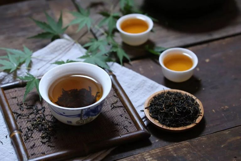 Learn More About Oolong Tea: Great Benefits On Helping Weight Loss