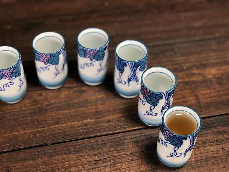 Special Chinese cups for smelling the tea fragrance