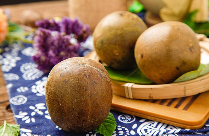 Monk fruit tea is the most famous sore throat tea in Asia