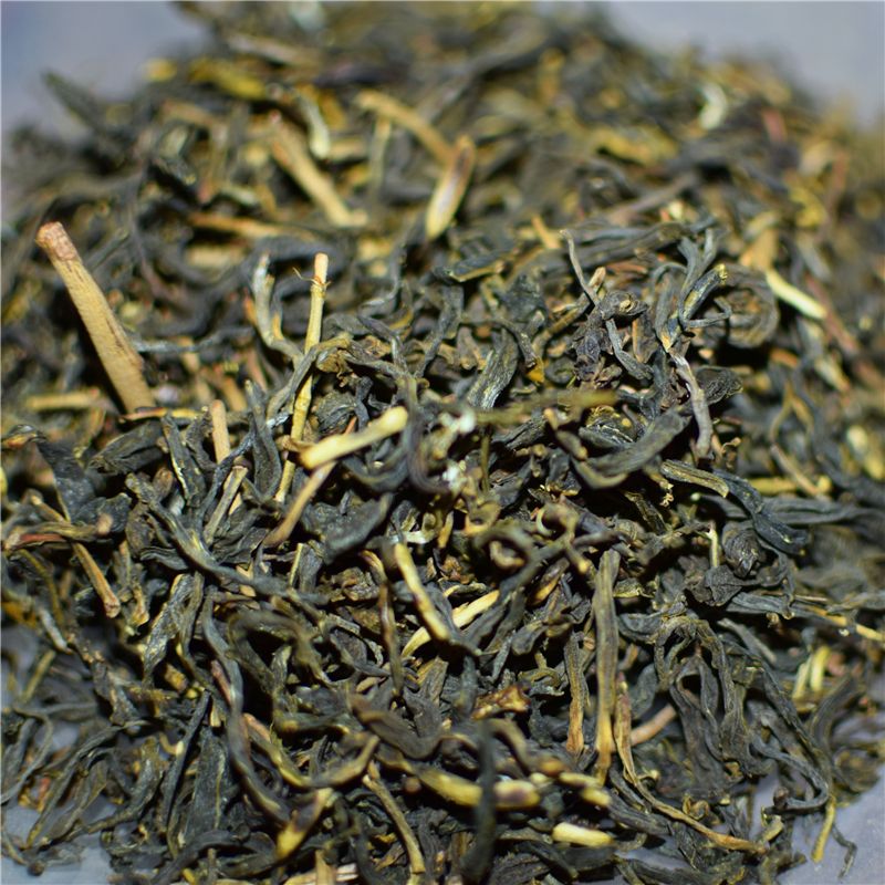 Da Ye Qing loose tea contains the dry tea stem