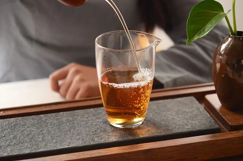 A cup of Pu-erh after meal can help digestion