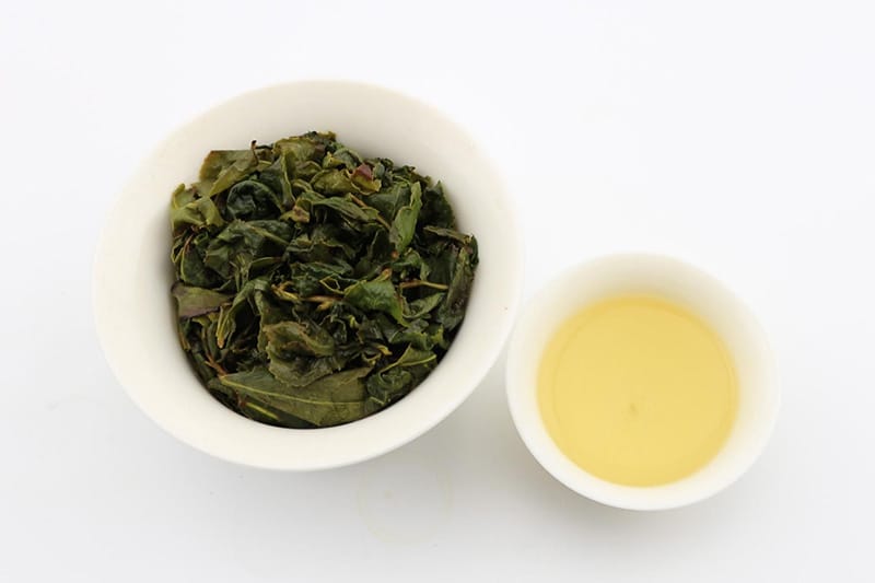 Huangjin Gui tea infusion shows golden