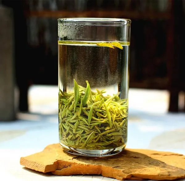 50 to 50 ratio is regarded as the most authentic Xinyang Maojian tea brewing way